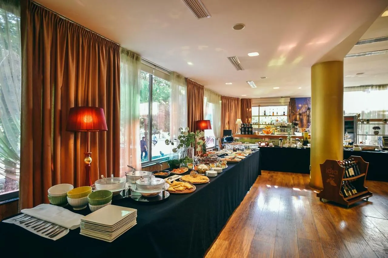 Diplomat Hotel & Spa Tirana 4*,