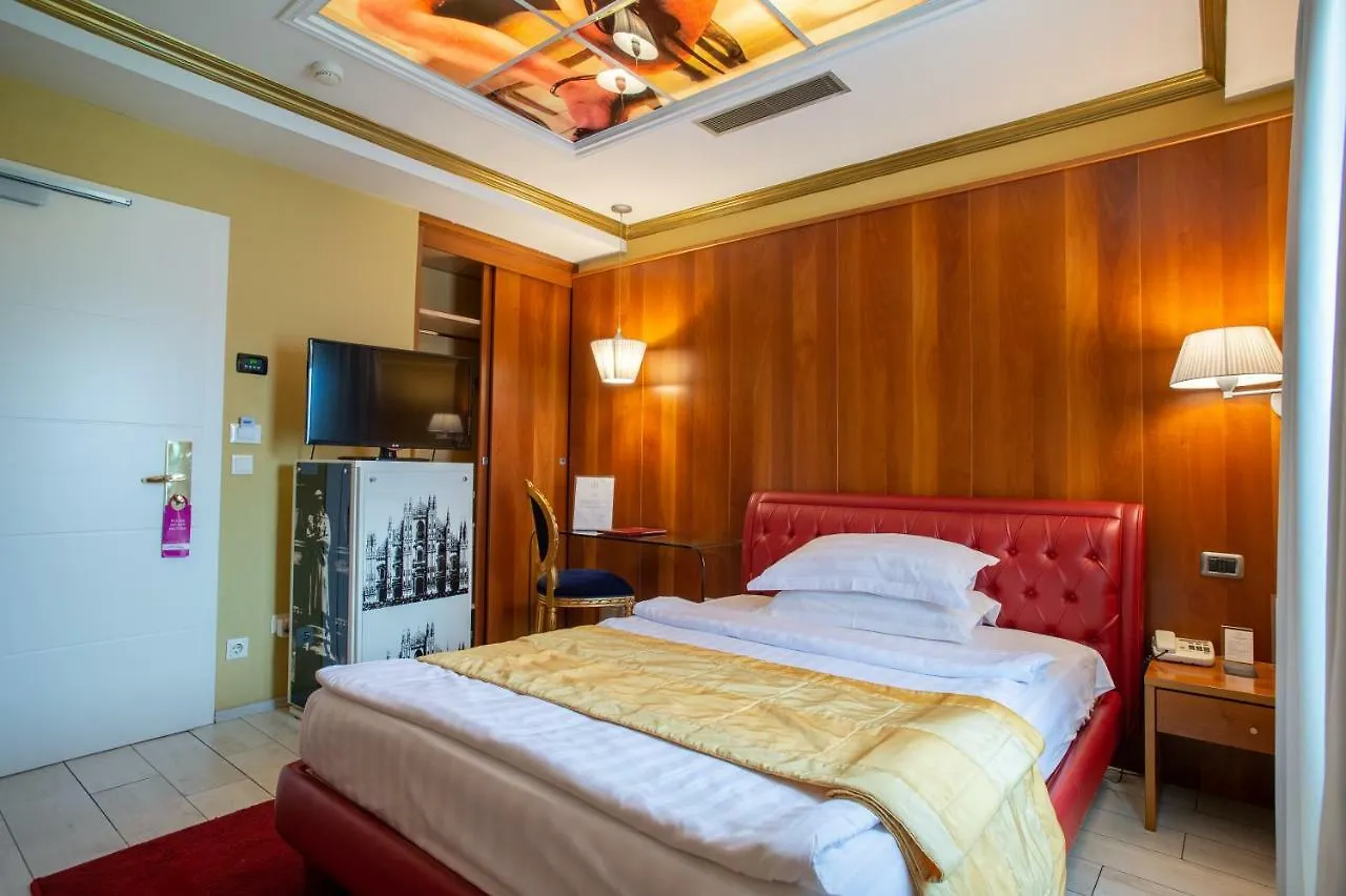 Diplomat Hotel & Spa Тирана